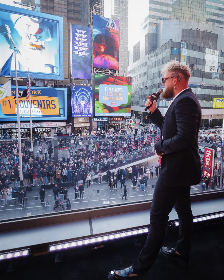 Paul American Times Square stage